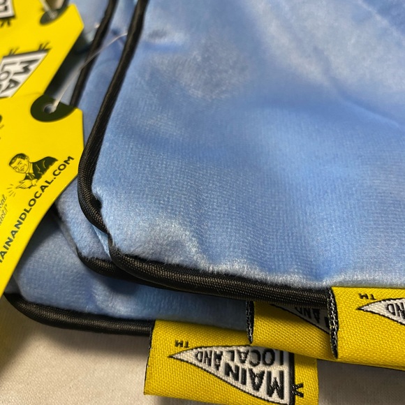 Set of 3 C A N A D A COVER PILLOWS | New | L63x H33 cm. - Picture 3 of 3